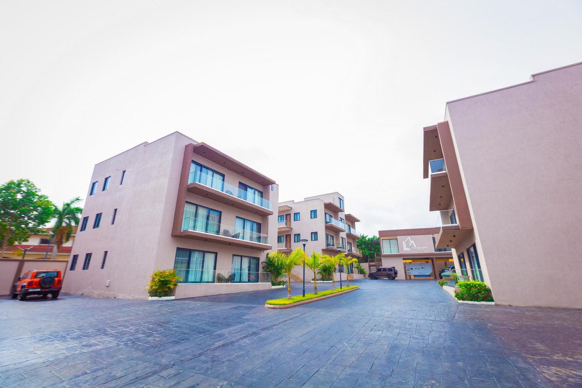 Paradise Court By Lla Apartment Accra Exterior photo